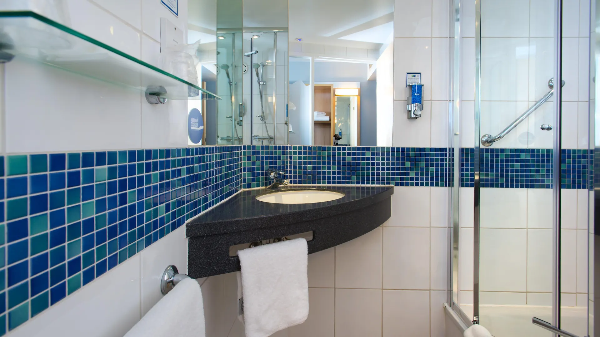 Holiday Inn Express Cambridge By Ihg 3*,