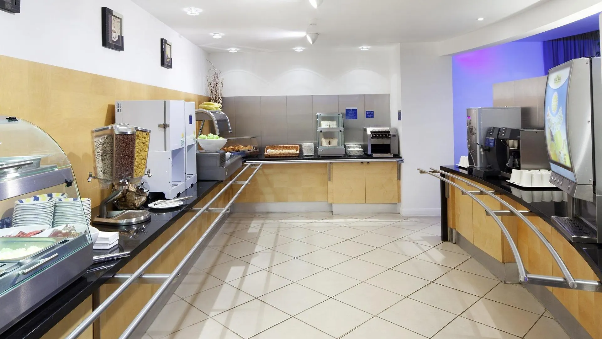 Holiday Inn Express Cambridge By Ihg