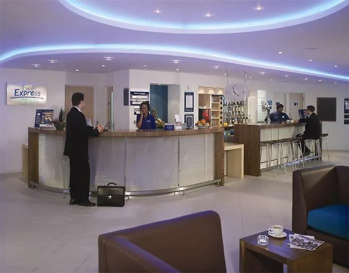 Holiday Inn Express Cambridge By Ihg