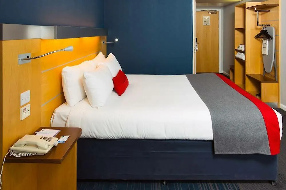 Hotel Holiday Inn Express Cambridge By Ihg