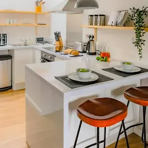 Boutique And Beautiful Apartment