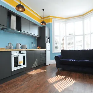 Beechurst Serviced Appartement Cheltenham